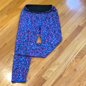 Excellent condition Lilly Pulitzer High Rise Leggings. Size M.